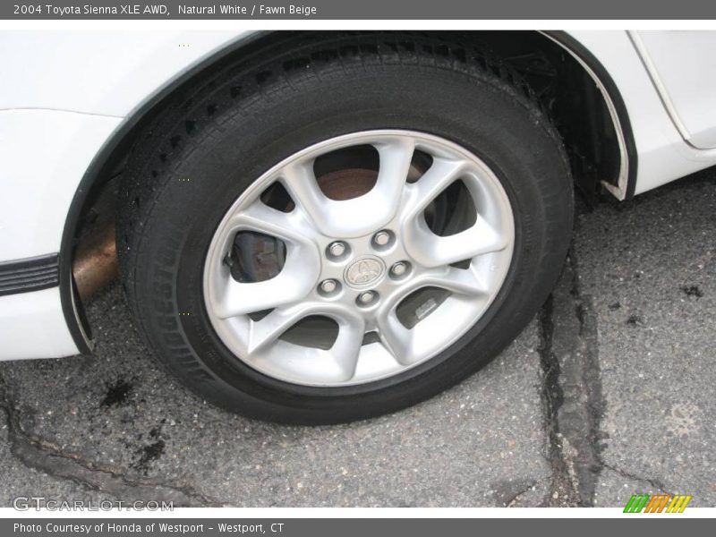 Natural White / Fawn Beige 2004 Toyota Sienna XLE AWD