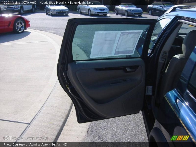 Nautic Blue Metallic / Beige/Light Sand 2004 Volvo XC70 AWD