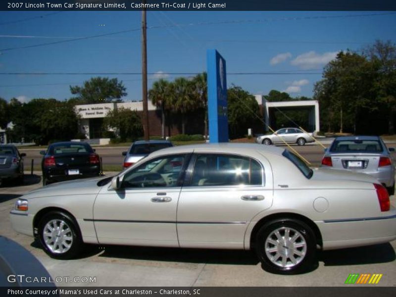 Cashmere Tri-Coat / Light Camel 2007 Lincoln Town Car Signature Limited