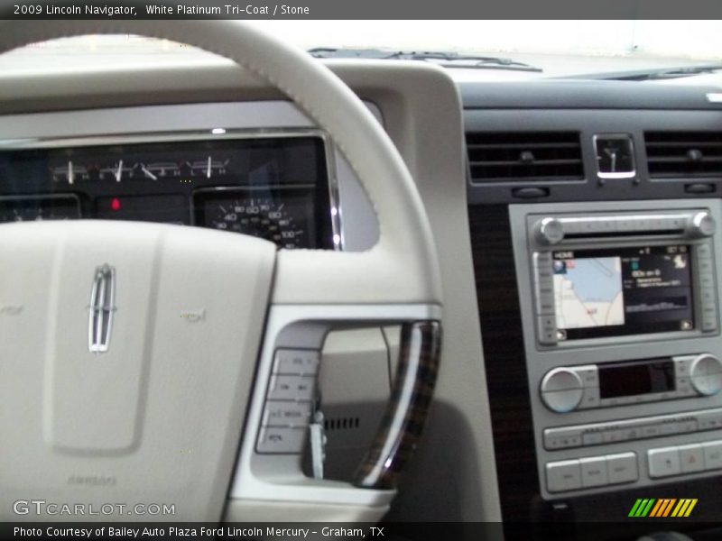 White Platinum Tri-Coat / Stone 2009 Lincoln Navigator
