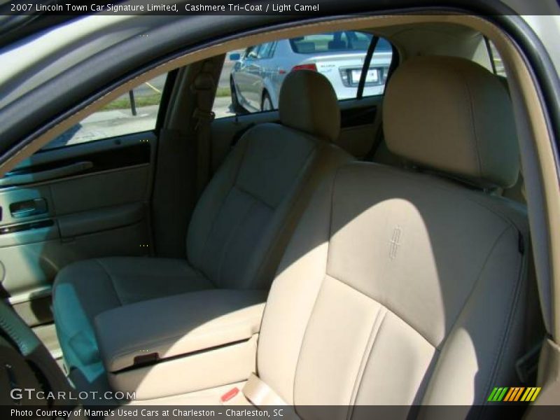 Cashmere Tri-Coat / Light Camel 2007 Lincoln Town Car Signature Limited