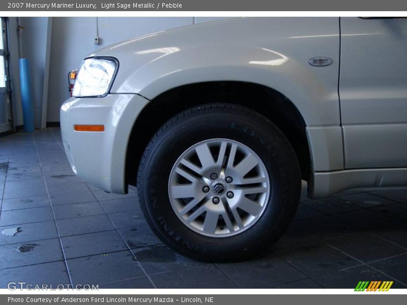 Light Sage Metallic / Pebble 2007 Mercury Mariner Luxury