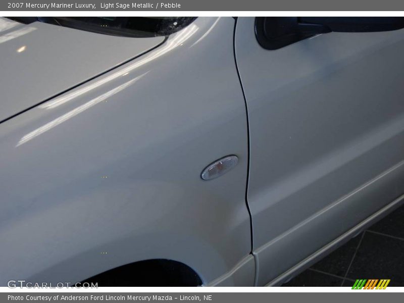 Light Sage Metallic / Pebble 2007 Mercury Mariner Luxury