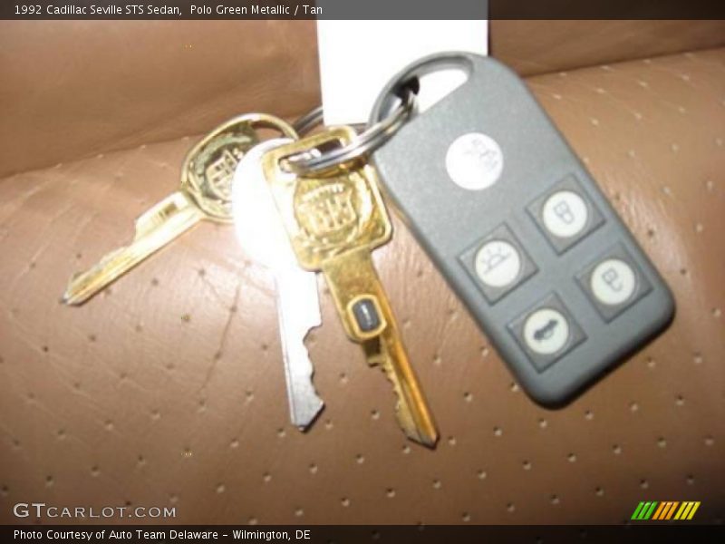Polo Green Metallic / Tan 1992 Cadillac Seville STS Sedan