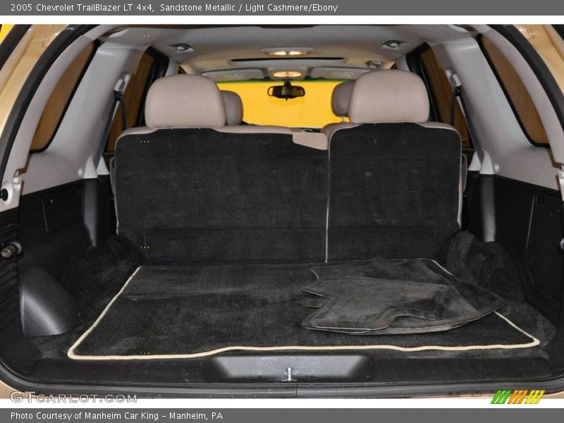Sandstone Metallic / Light Cashmere/Ebony 2005 Chevrolet TrailBlazer LT 4x4