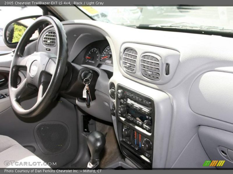 Black / Light Gray 2005 Chevrolet TrailBlazer EXT LS 4x4