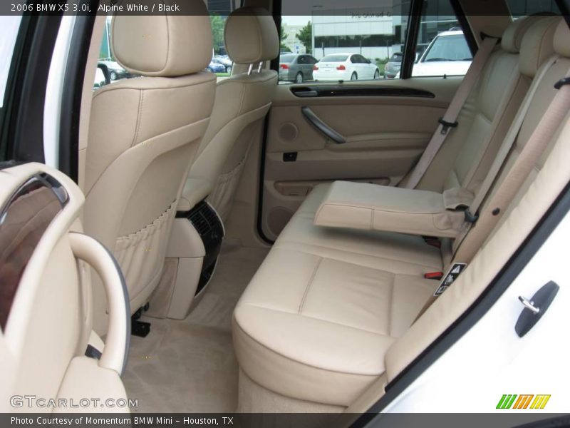 Alpine White / Black 2006 BMW X5 3.0i