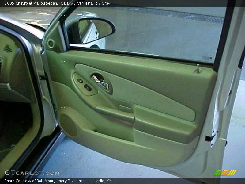 Galaxy Silver Metallic / Gray 2005 Chevrolet Malibu Sedan