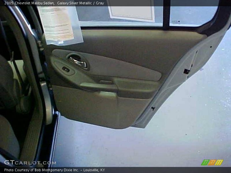 Galaxy Silver Metallic / Gray 2005 Chevrolet Malibu Sedan