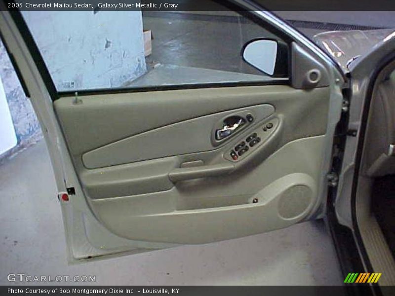 Galaxy Silver Metallic / Gray 2005 Chevrolet Malibu Sedan
