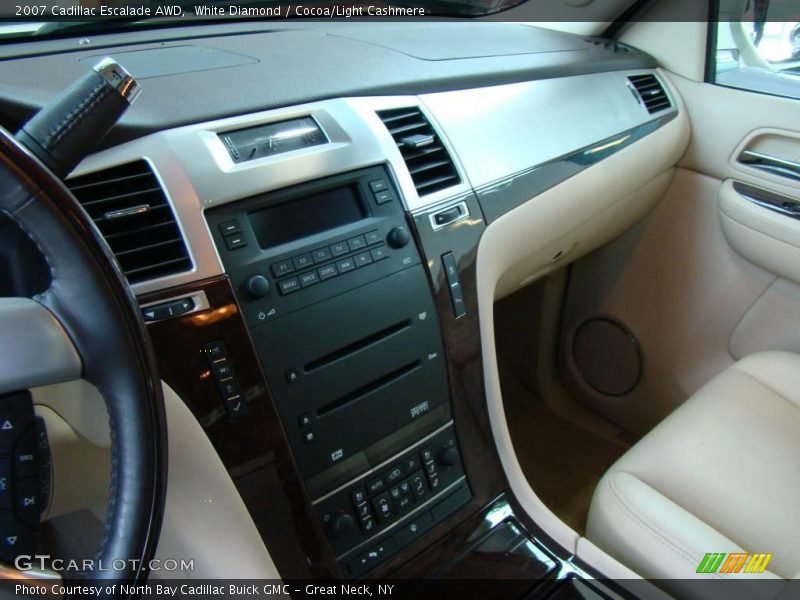 White Diamond / Cocoa/Light Cashmere 2007 Cadillac Escalade AWD