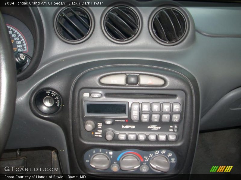 Black / Dark Pewter 2004 Pontiac Grand Am GT Sedan