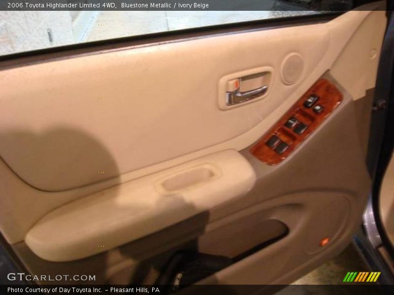 Bluestone Metallic / Ivory Beige 2006 Toyota Highlander Limited 4WD
