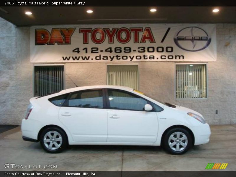 Super White / Gray 2006 Toyota Prius Hybrid