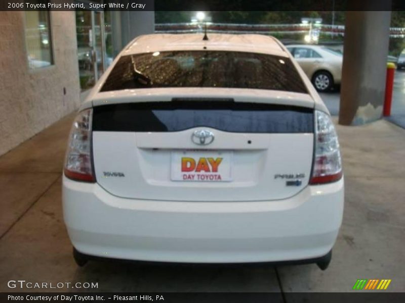 Super White / Gray 2006 Toyota Prius Hybrid