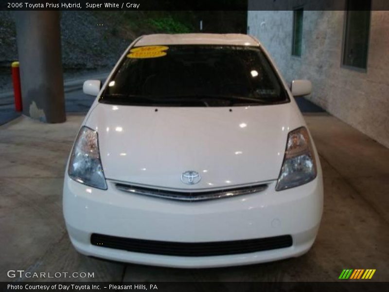 Super White / Gray 2006 Toyota Prius Hybrid