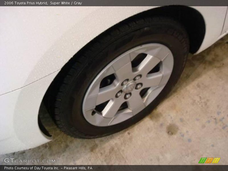Super White / Gray 2006 Toyota Prius Hybrid
