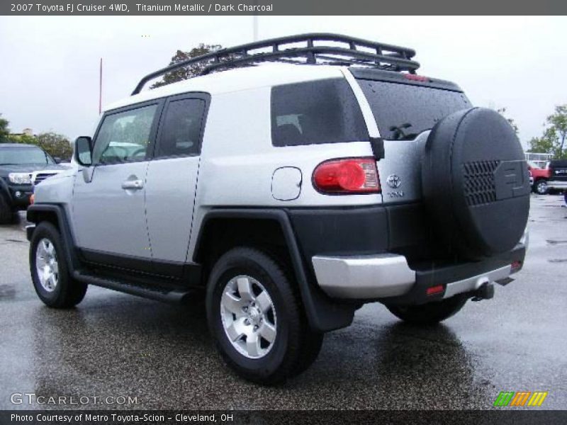 Titanium Metallic / Dark Charcoal 2007 Toyota FJ Cruiser 4WD