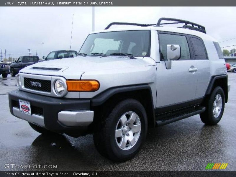 Titanium Metallic / Dark Charcoal 2007 Toyota FJ Cruiser 4WD