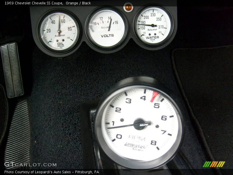 Orange / Black 1969 Chevrolet Chevelle SS Coupe
