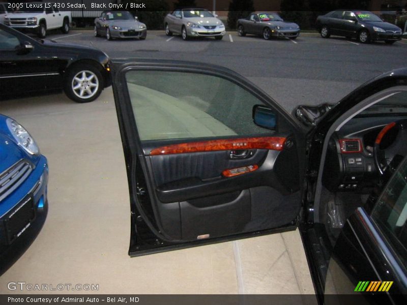 Black Onyx / Black 2005 Lexus LS 430 Sedan