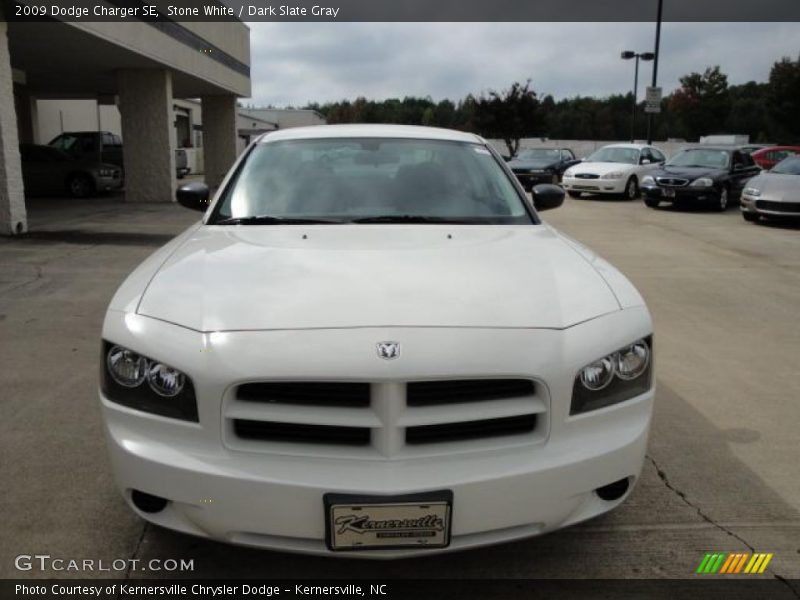 Stone White / Dark Slate Gray 2009 Dodge Charger SE