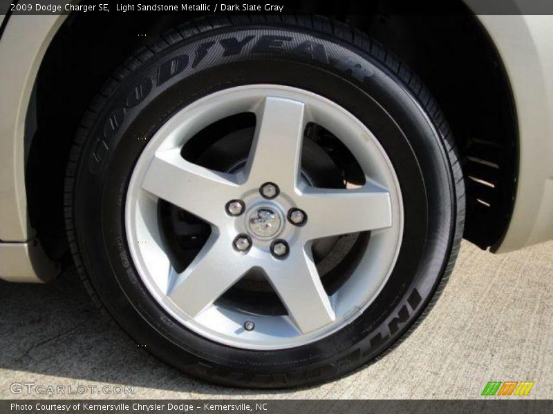 Light Sandstone Metallic / Dark Slate Gray 2009 Dodge Charger SE