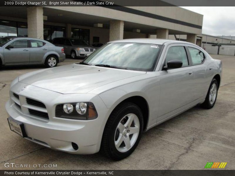 Bright Silver Metallic / Dark Slate Gray 2009 Dodge Charger SE