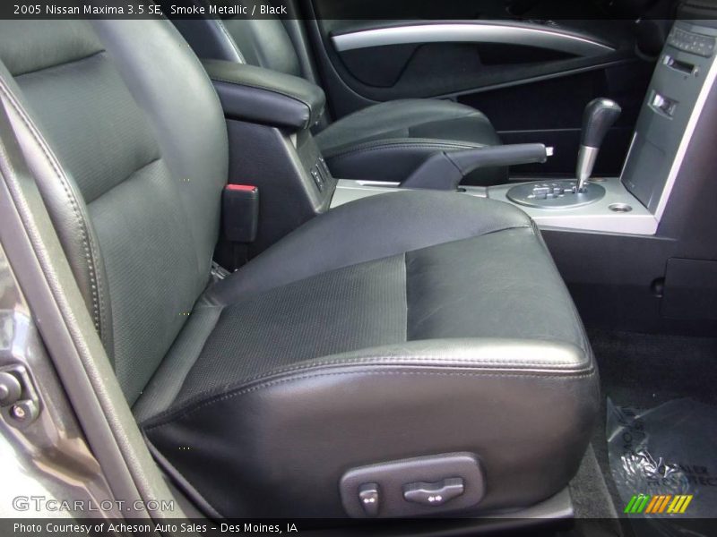 Smoke Metallic / Black 2005 Nissan Maxima 3.5 SE
