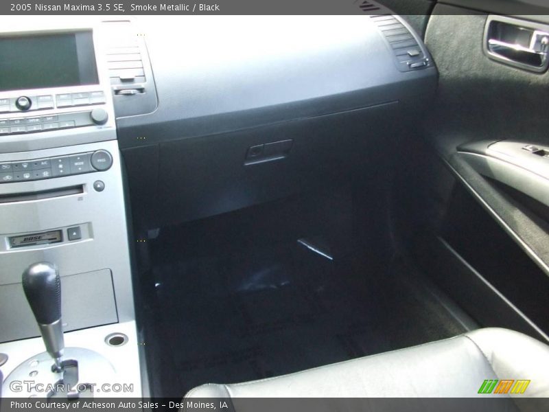 Smoke Metallic / Black 2005 Nissan Maxima 3.5 SE