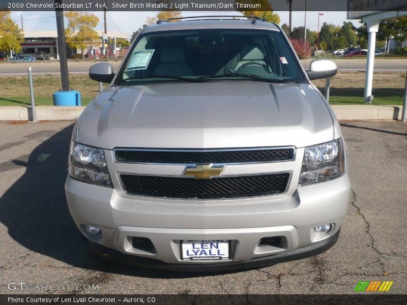 Silver Birch Metallic / Light Titanium/Dark Titanium 2009 Chevrolet Suburban LT 4x4