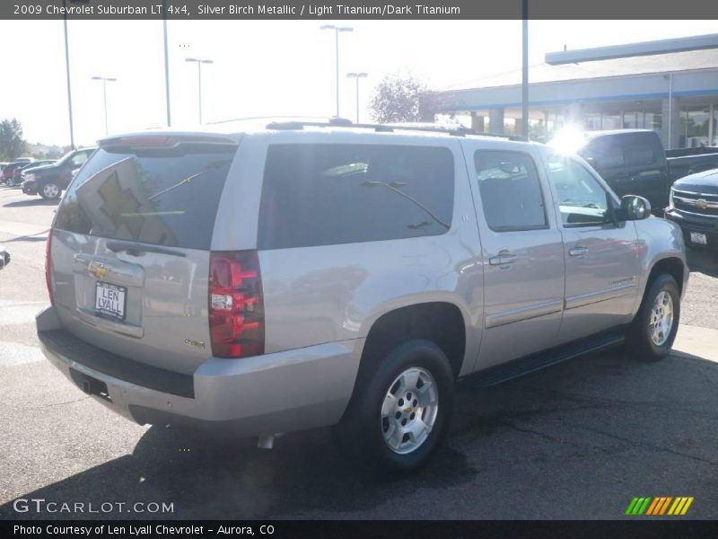 Silver Birch Metallic / Light Titanium/Dark Titanium 2009 Chevrolet Suburban LT 4x4