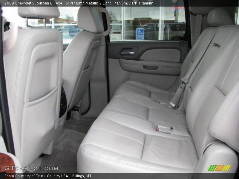 Silver Birch Metallic / Light Titanium/Dark Titanium 2009 Chevrolet Suburban LT 4x4