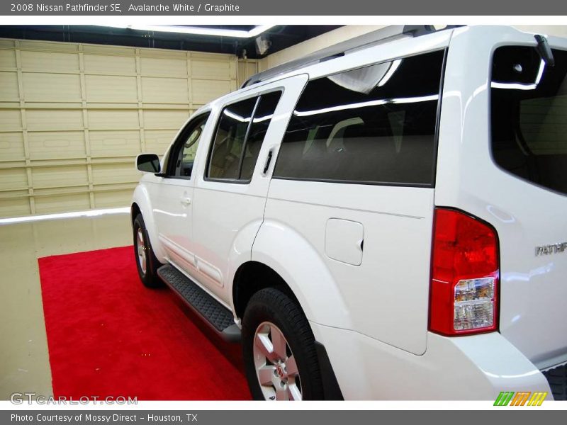 Avalanche White / Graphite 2008 Nissan Pathfinder SE