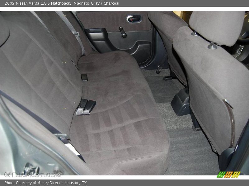 Magnetic Gray / Charcoal 2009 Nissan Versa 1.8 S Hatchback