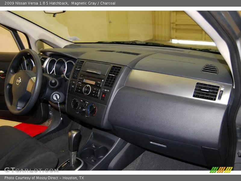Magnetic Gray / Charcoal 2009 Nissan Versa 1.8 S Hatchback