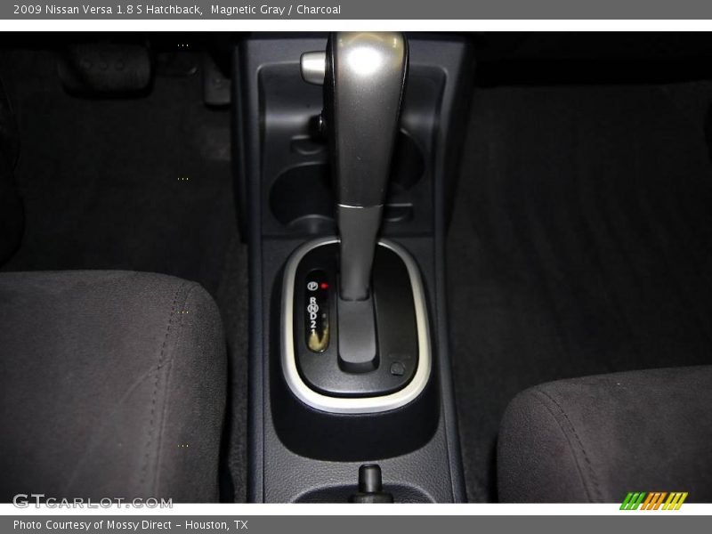 Magnetic Gray / Charcoal 2009 Nissan Versa 1.8 S Hatchback