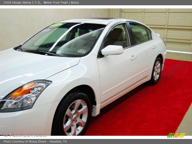 Winter Frost Pearl / Blond 2009 Nissan Altima 2.5 SL