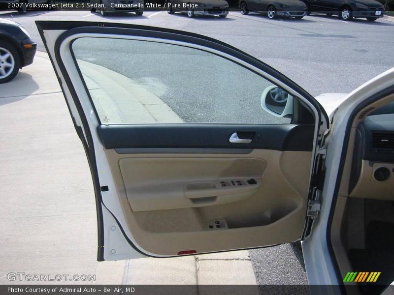 Campanella White / Pure Beige 2007 Volkswagen Jetta 2.5 Sedan