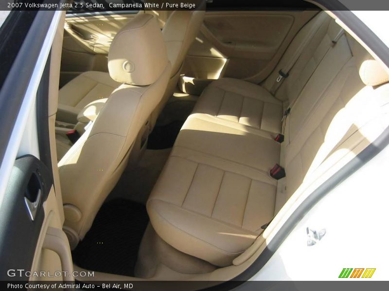 Campanella White / Pure Beige 2007 Volkswagen Jetta 2.5 Sedan