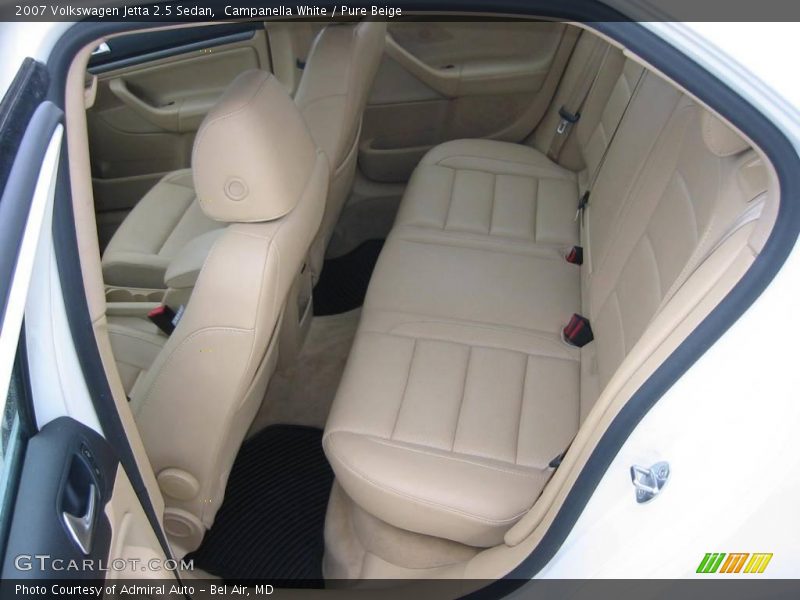 Campanella White / Pure Beige 2007 Volkswagen Jetta 2.5 Sedan