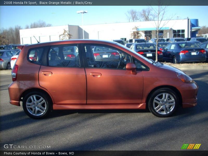 Blaze Orange Metallic / Black/Grey 2008 Honda Fit Sport