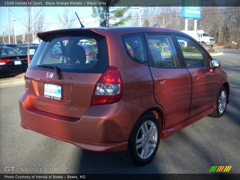 Blaze Orange Metallic / Black/Grey 2008 Honda Fit Sport