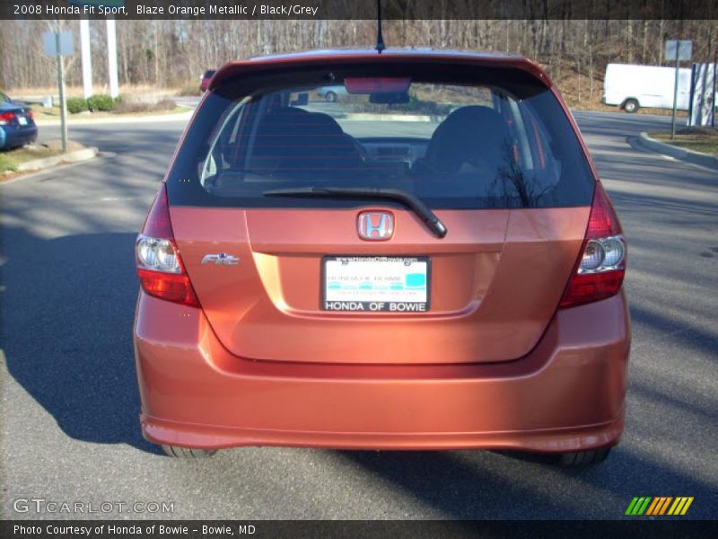 Blaze Orange Metallic / Black/Grey 2008 Honda Fit Sport