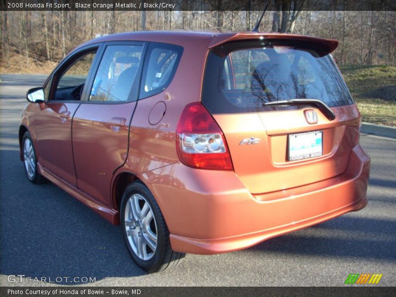 Blaze Orange Metallic / Black/Grey 2008 Honda Fit Sport