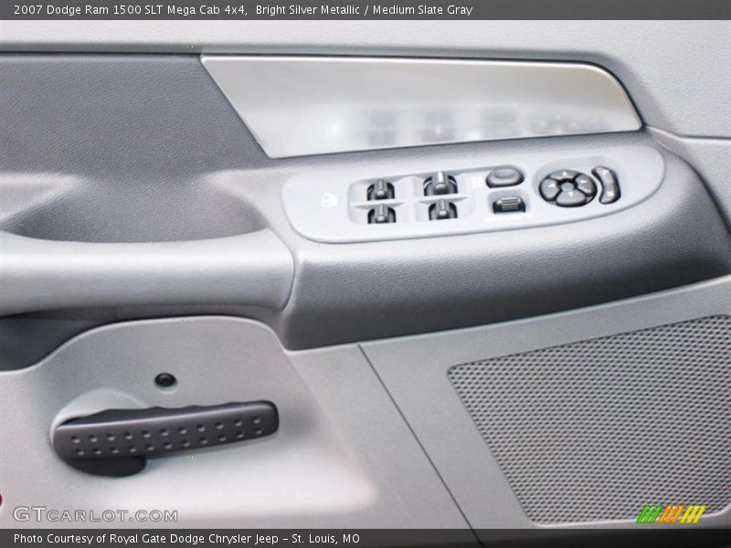 Bright Silver Metallic / Medium Slate Gray 2007 Dodge Ram 1500 SLT Mega Cab 4x4