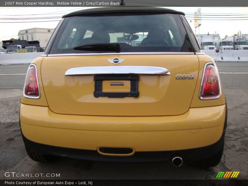 Mellow Yellow / Grey/Carbon Black 2007 Mini Cooper Hardtop