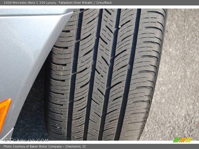 Palladium Silver Metallic / Grey/Black 2009 Mercedes-Benz C 300 Luxury