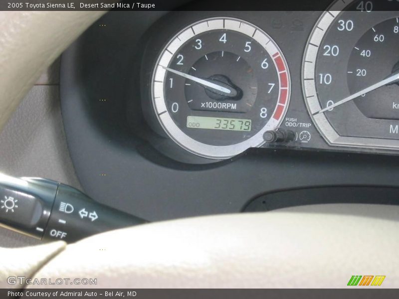 Desert Sand Mica / Taupe 2005 Toyota Sienna LE