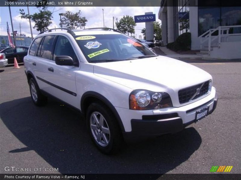 Ice White / Graphite 2006 Volvo XC90 2.5T AWD